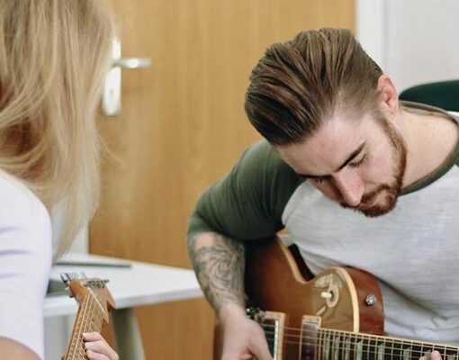 Electric guitar lessons London